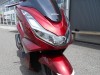 ホンダ PCX125 スタイリッシュでワンランク上の乗り心地♪