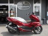 ホンダ PCX125 スタイリッシュでワンランク上の乗り心地♪