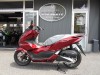 ホンダ PCX125 スタイリッシュでワンランク上の乗り心地♪
