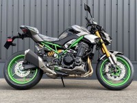 Z900 / カワサキ