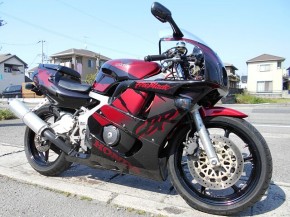 Cbr400rr ホンダの新車 中古バイク一覧 ウェビック バイク選び