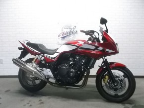 Cb400スーパーボルドール ホンダの新車 中古バイク一覧 ウェビック バイク選び