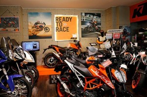 KTM TOKYO EAST(ハックルベリー)
