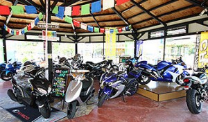 バイクガレージ福井
