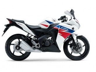 Cbr125r ホンダの新車 中古バイクの相場 バイク情報 ウェビック バイク選び Cbr125r ホンダの新車 中古バイクの相場 バイク情報 ウェビック バイク選び