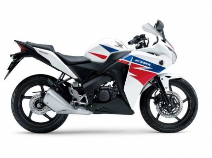 Cbr125r ホンダの新車 中古バイク一覧 ウェビック バイク選び