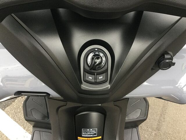 ヤマハ トリシティ 300 試乗車あります〜
