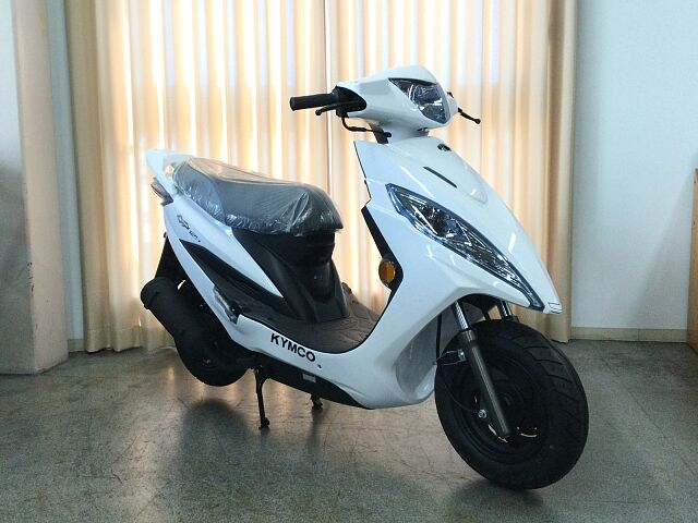 キムコ GP125i リアボックスプレゼント中!更に選べるバイク用品もプレゼント!