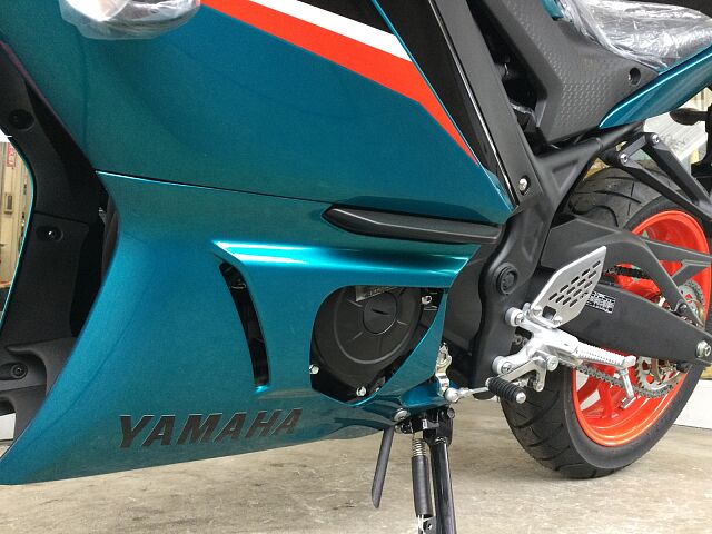ヤマハ YZF-R25 2021年モデル・即納です