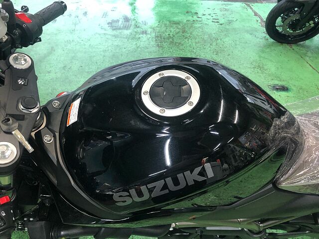 スズキ SV650X 2021年最新モデル展示販売中!車両跨いでみてください☆