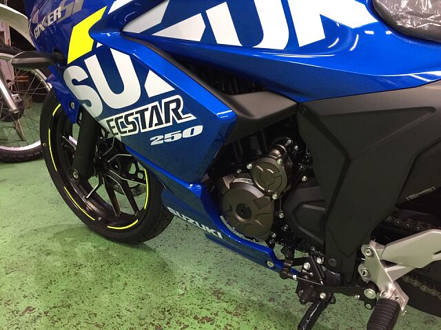 スズキ ジクサー SF250 最新モデルご予約受付中!お気軽にお問い合わせください☆
