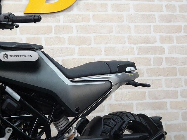 ハスクバーナ SVARTPILEN 250 ★ロードサービス一年付帯★2021年モデル★新車★