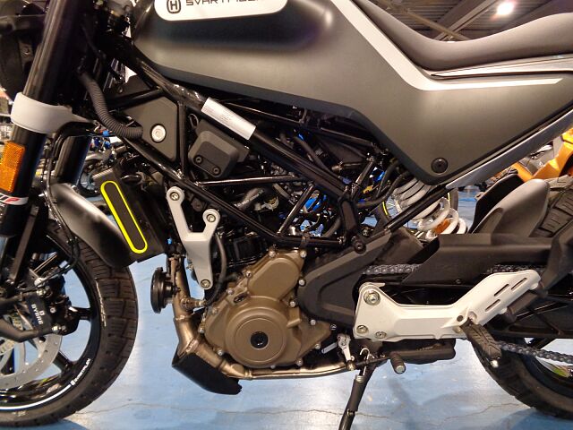 ハスクバーナ SVARTPILEN 250 【バイク探しはMFD♪】★新車★ロードサービス1年間付帯★