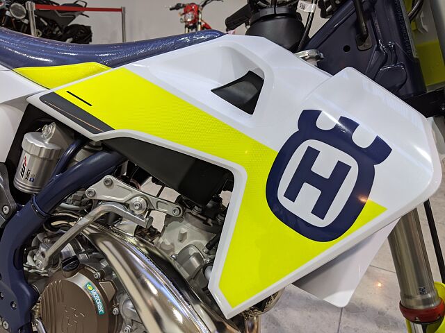 ハスクバーナ TC250