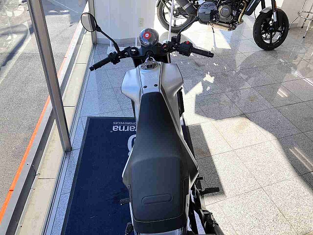 ハスクバーナ VITPILEN 401 【新車在庫あり】即納可能です! VITPILEN401