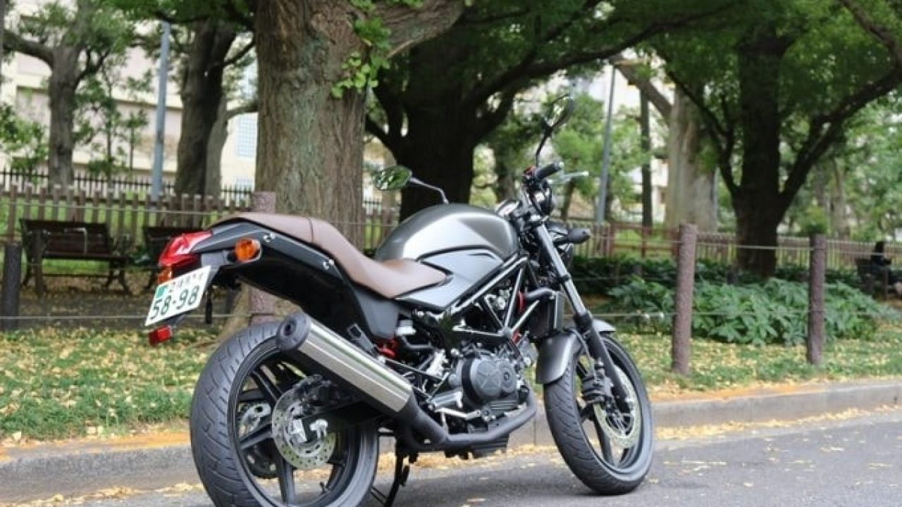 Vtr250 Se 16 試乗インプレ 変わらないスタイリングで愛され続けるvtr