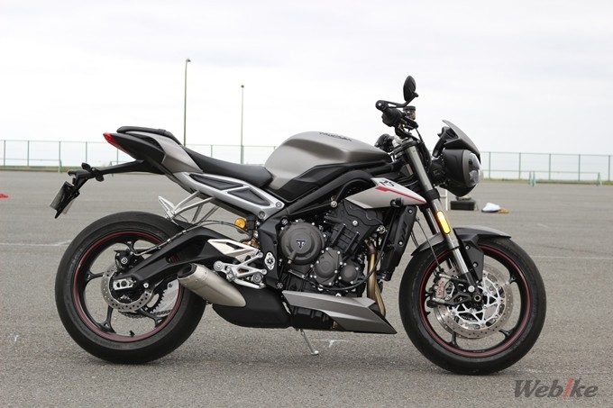 STREET_TRIPLE_01.jpg