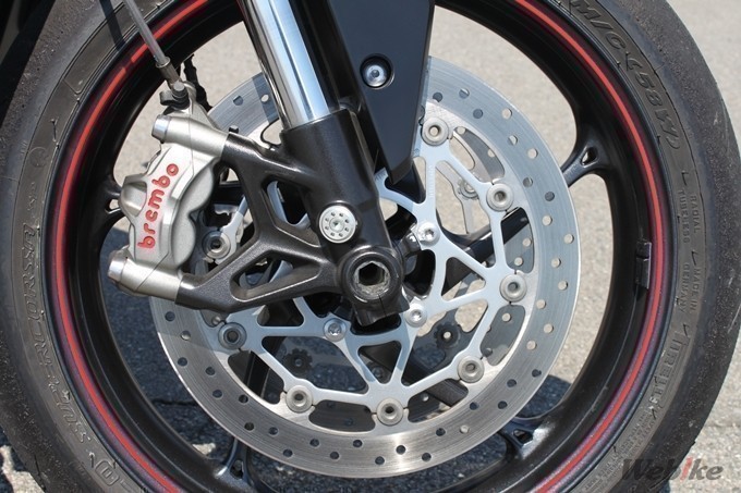 STREET_TRIPLE_21.jpg