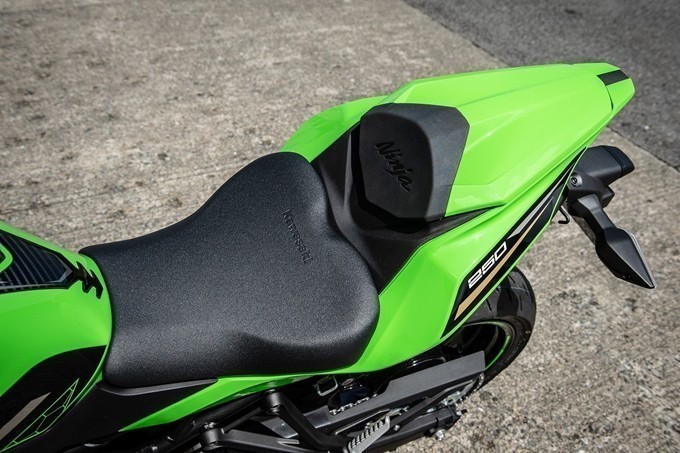 A Superbike that is as Profound as it is Aggressive and Fun