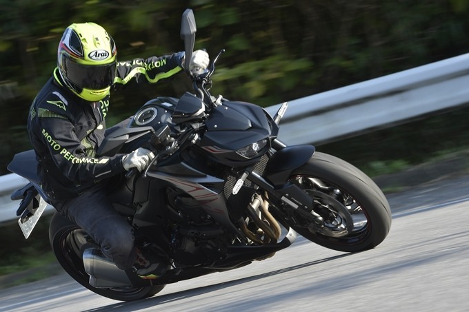 Z1000_10.jpg