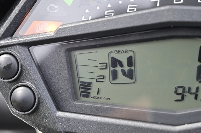 Z1000_18.jpg