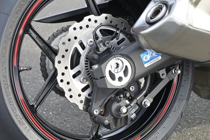 Z1000_29.jpg