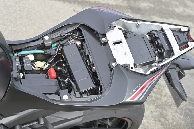 Z1000_41.jpg