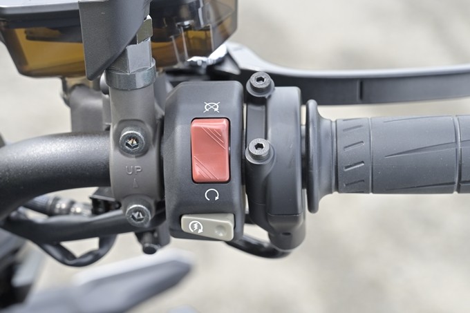 Z1000_47.jpg