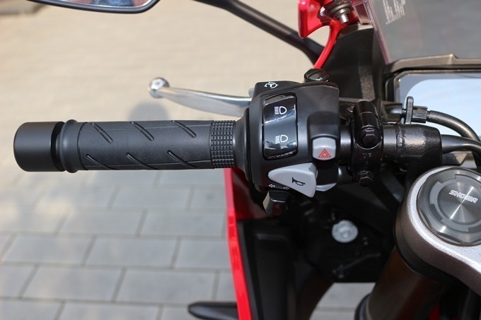 Đánh giá thông tin chi tiết mẫu xe Honda CBR650R Đánh giá thông tin chi tiết mẫu xe Honda CBR650R