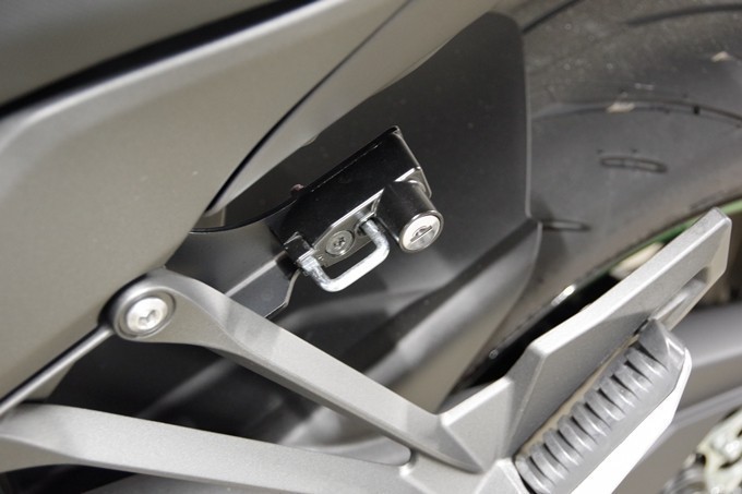 ninja 300 helmet lock