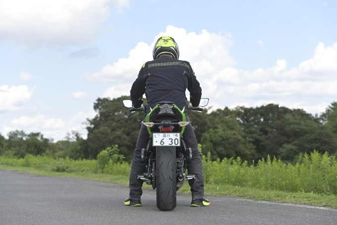 ninja650_2_1.jpg