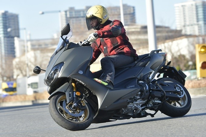 Review: The 2020 Yamaha TMAX 560