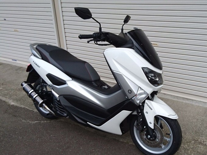 nmax0.jpg